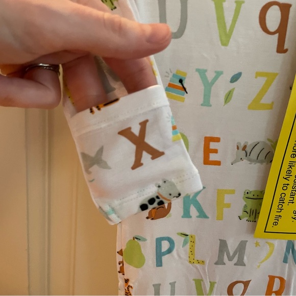 SOLD!!! NWT Angel Dear Bamboo Alphabet Print Footie Pajama with Foldover Cuffs - Picture 8 of 10